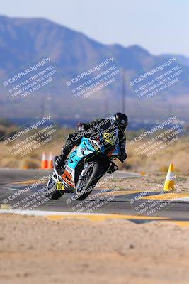 media/Dec-17-2023-CVMA (Sun) [[bf0c04832d]]/Race 2 Amateur Supersport Open/